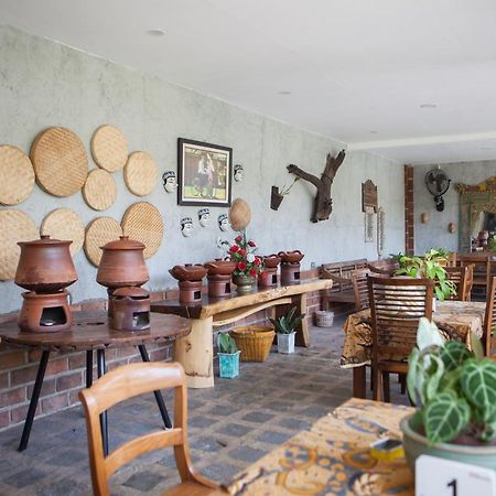 Reddoorz Plus Near Mall Roxy Banyuwangi Banyuwangi  Ngoại thất bức ảnh
