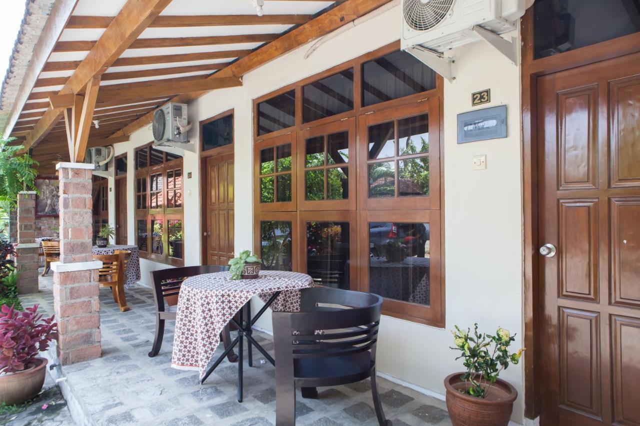 Reddoorz Plus Near Mall Roxy Banyuwangi Banyuwangi  Ngoại thất bức ảnh